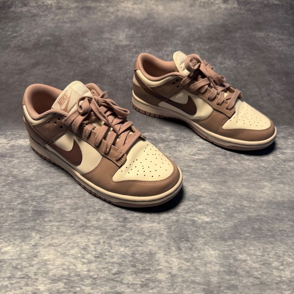 Nike Dunk Low SE Womens Sail Plum Eclipse Shoes Size 7 DM9465 101 - Picture 3 of 8